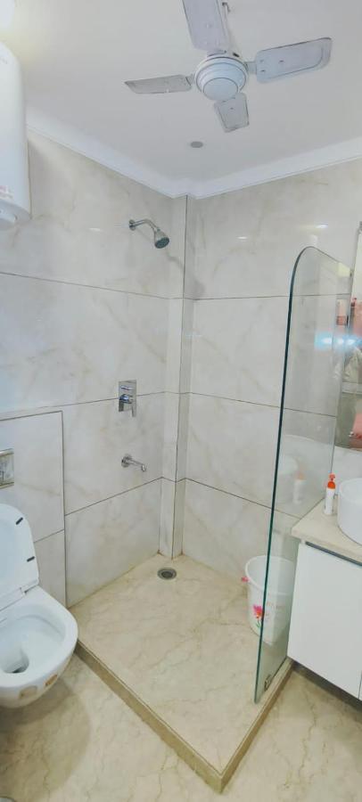 Vinanda Home Stay Nowe Delhi Zewnętrze zdjęcie